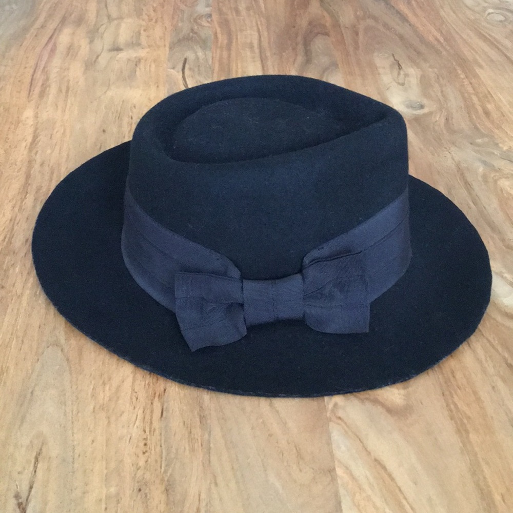 Black fedora